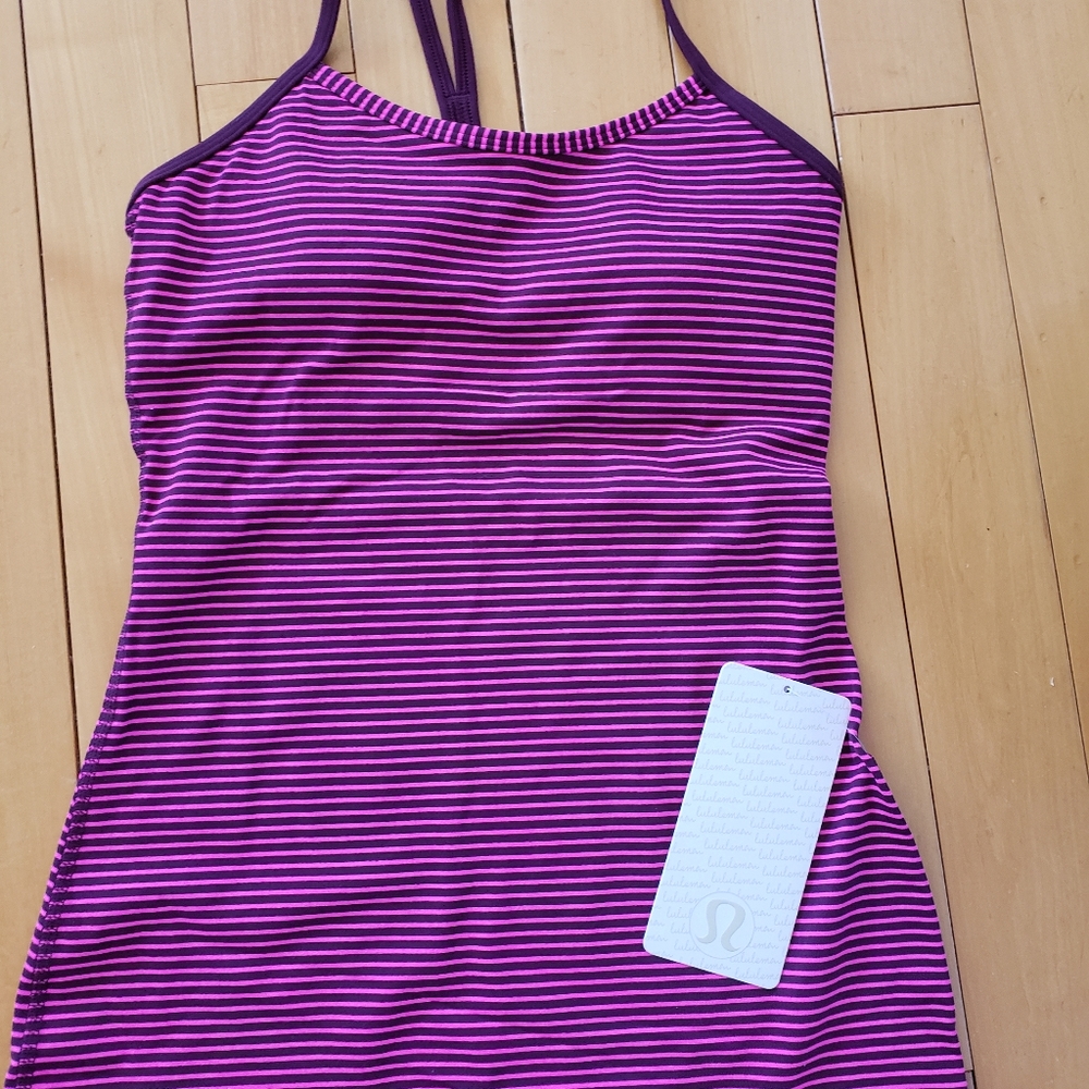 Lululemon top